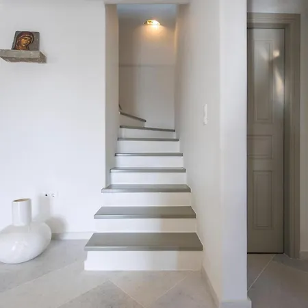 Platinum Ocyrhoe Iii 4 Bedrooms Private Pool Fantastic Sea Views Parikia Villa Parikia (Paros)