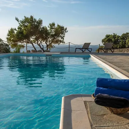 Platinum Ocyrhoe Iii 4 Bedrooms Private Pool Fantastic Sea Views Parikia * Parikia (Paros)