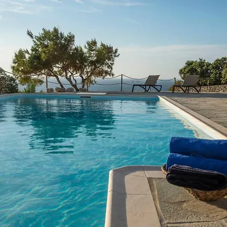 Villa Platinum Paros Ocyrhoe Iii 4 Bedrooms Private Pool *